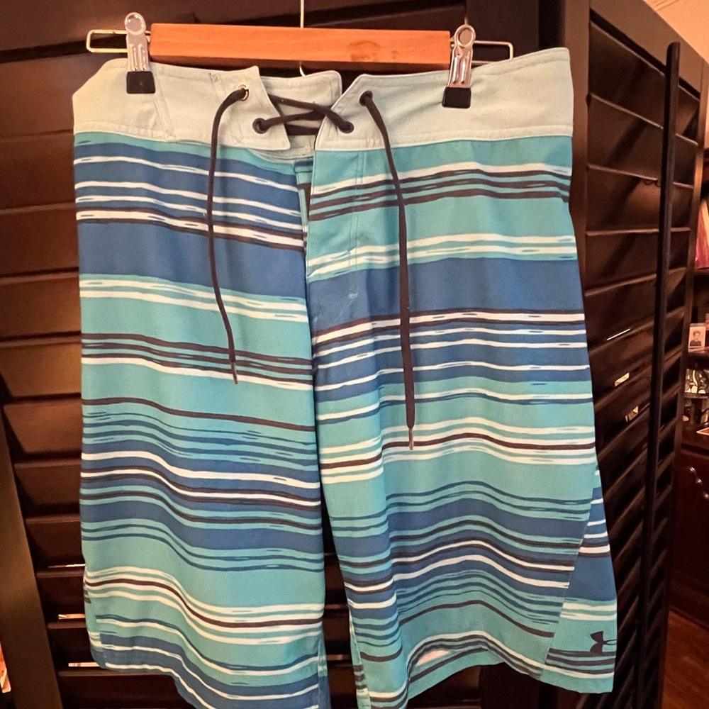 Under Armour Board Shorts Size 30